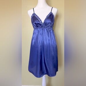 LILAC + LONDON Satin Nightgown Size Medium